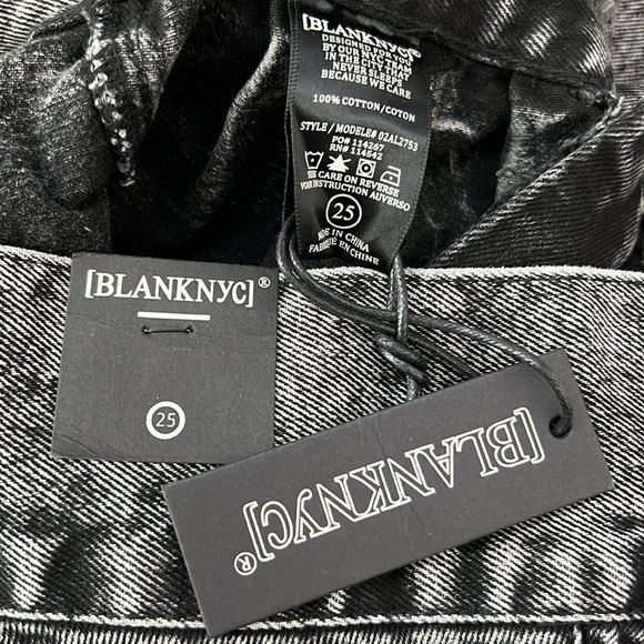 Blank NYC When In Rome Black Acid Wash High Waist Paperbag Jeans Size 25 - Picture 10 of 14